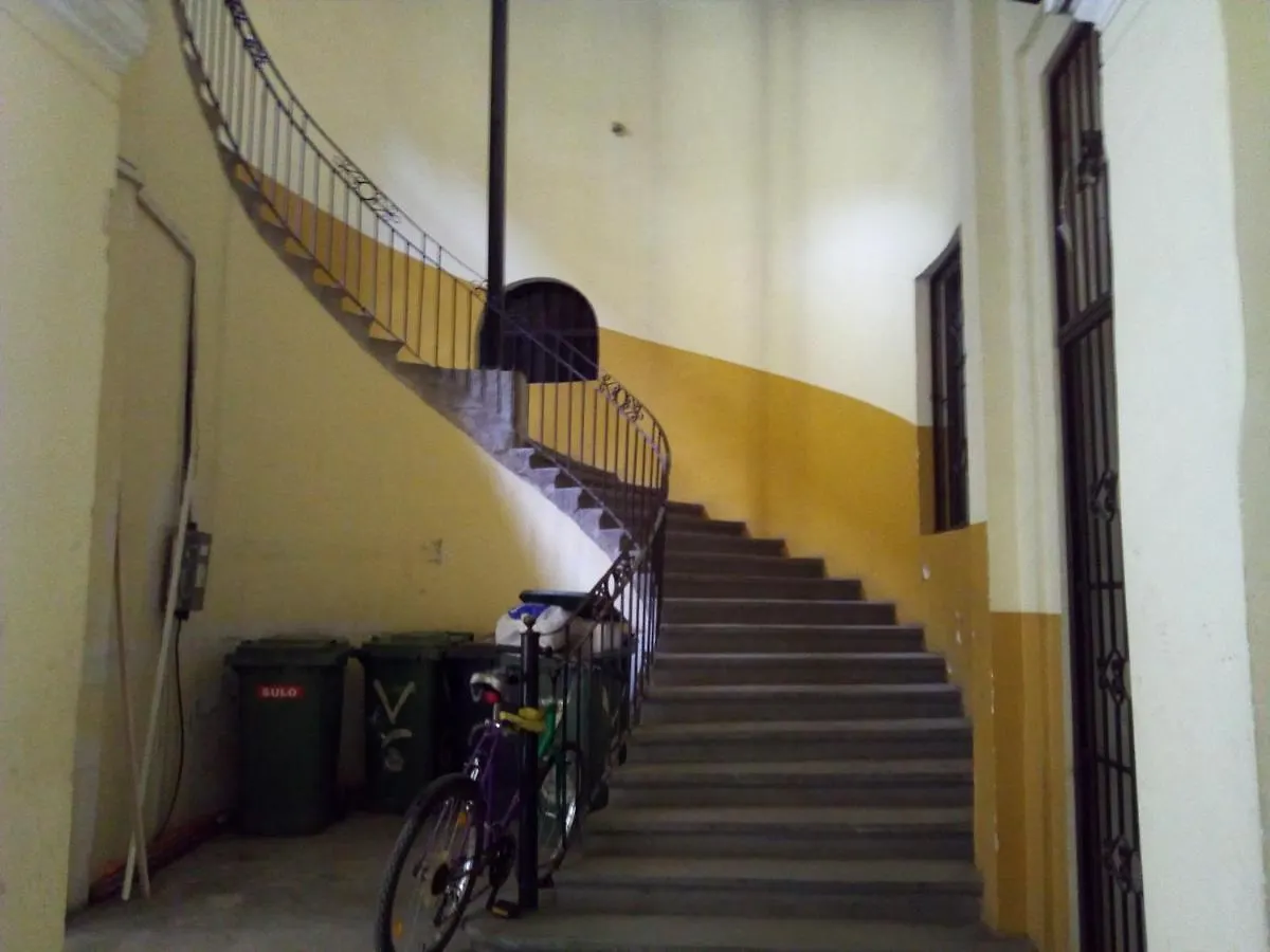 Operahouse Rooms Budapest Hostel